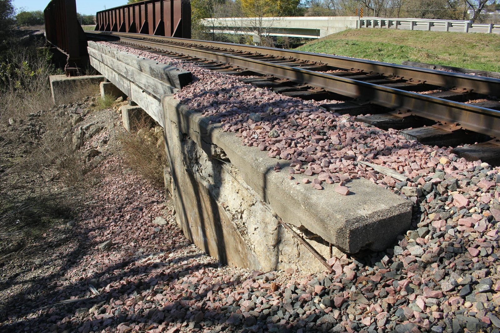 North abutment